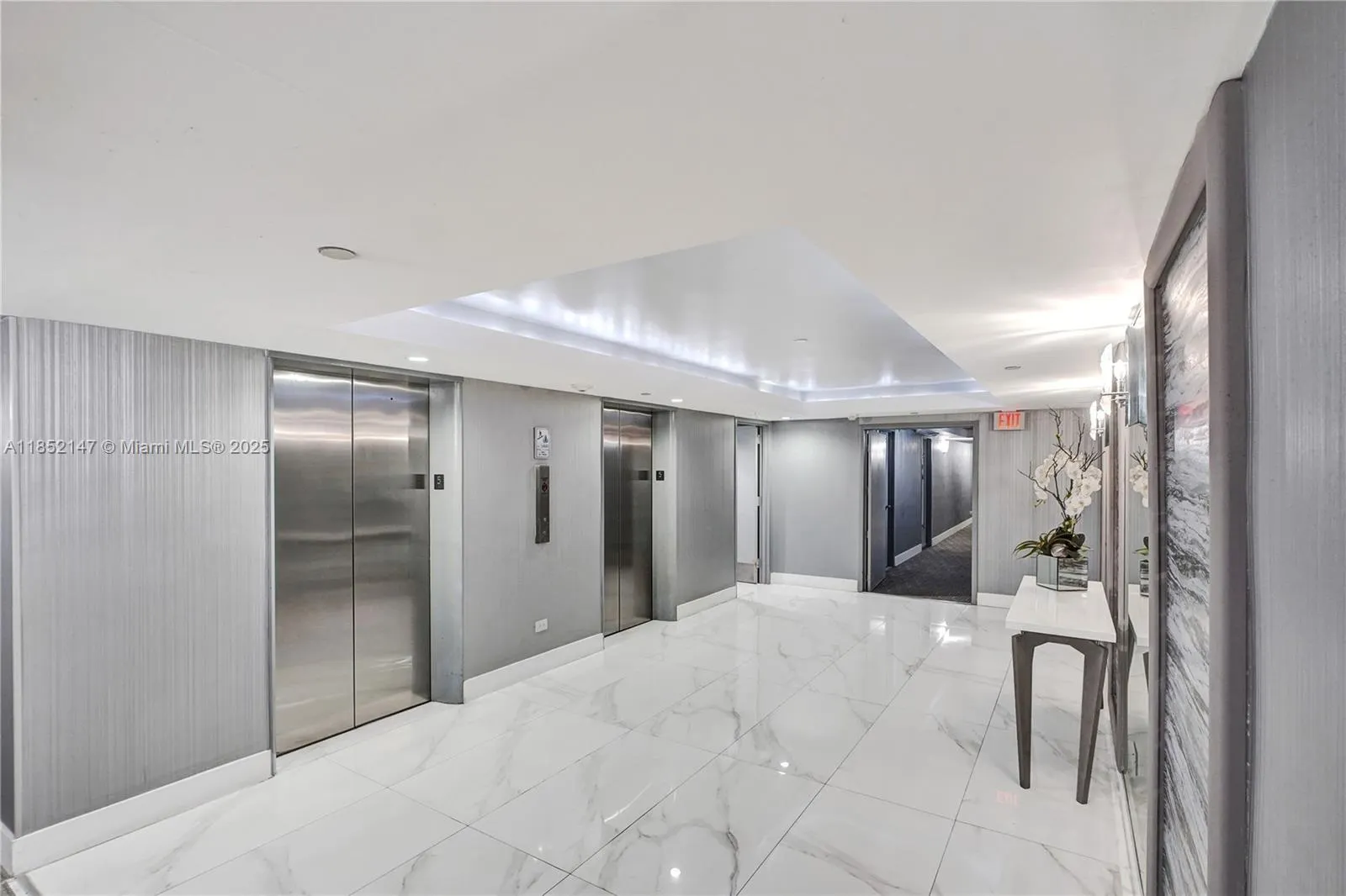 5055 Collins Ave, #5A