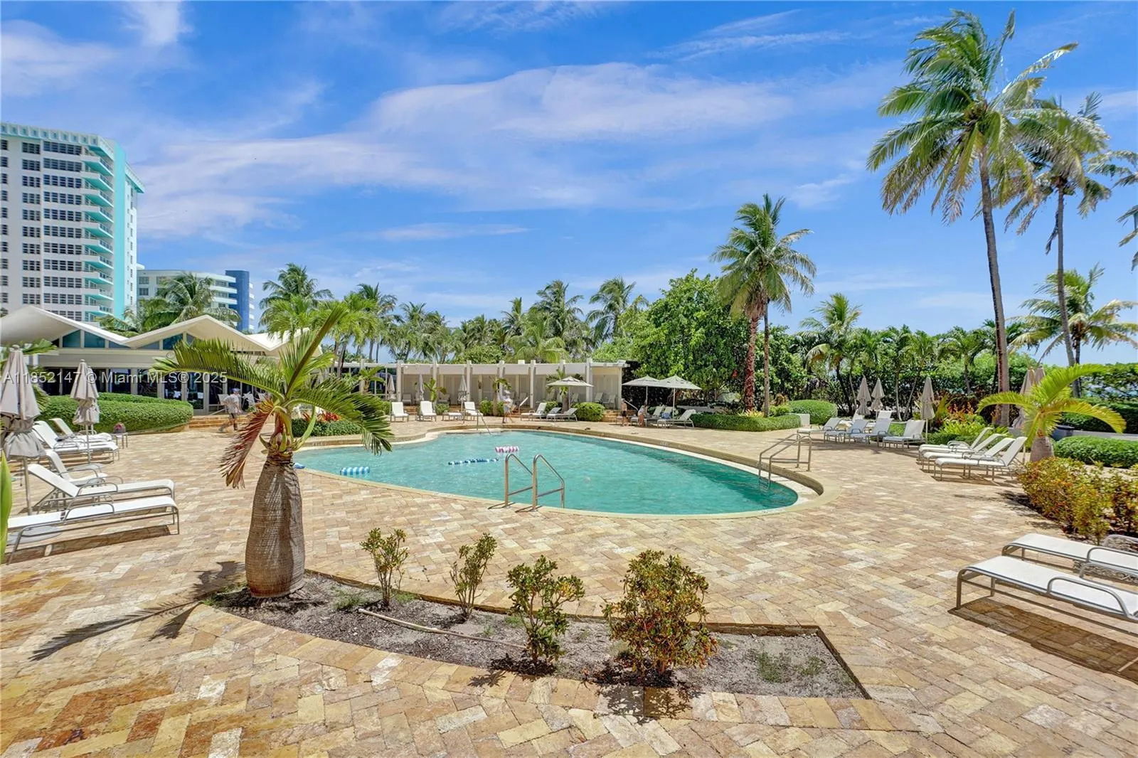 5055 Collins Ave, #5A