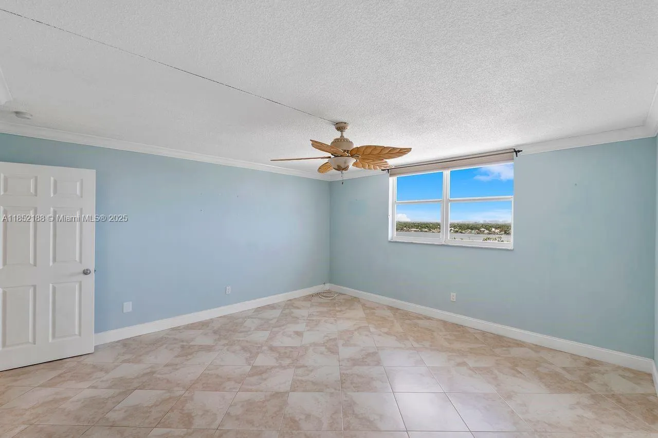 1401 S Ocean Dr, #PH2