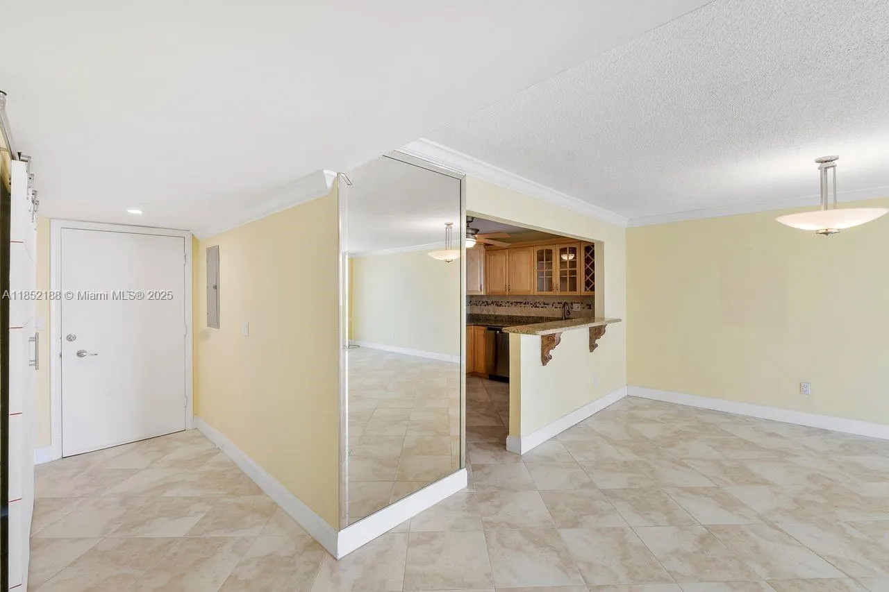 1401 S Ocean Dr, #PH2