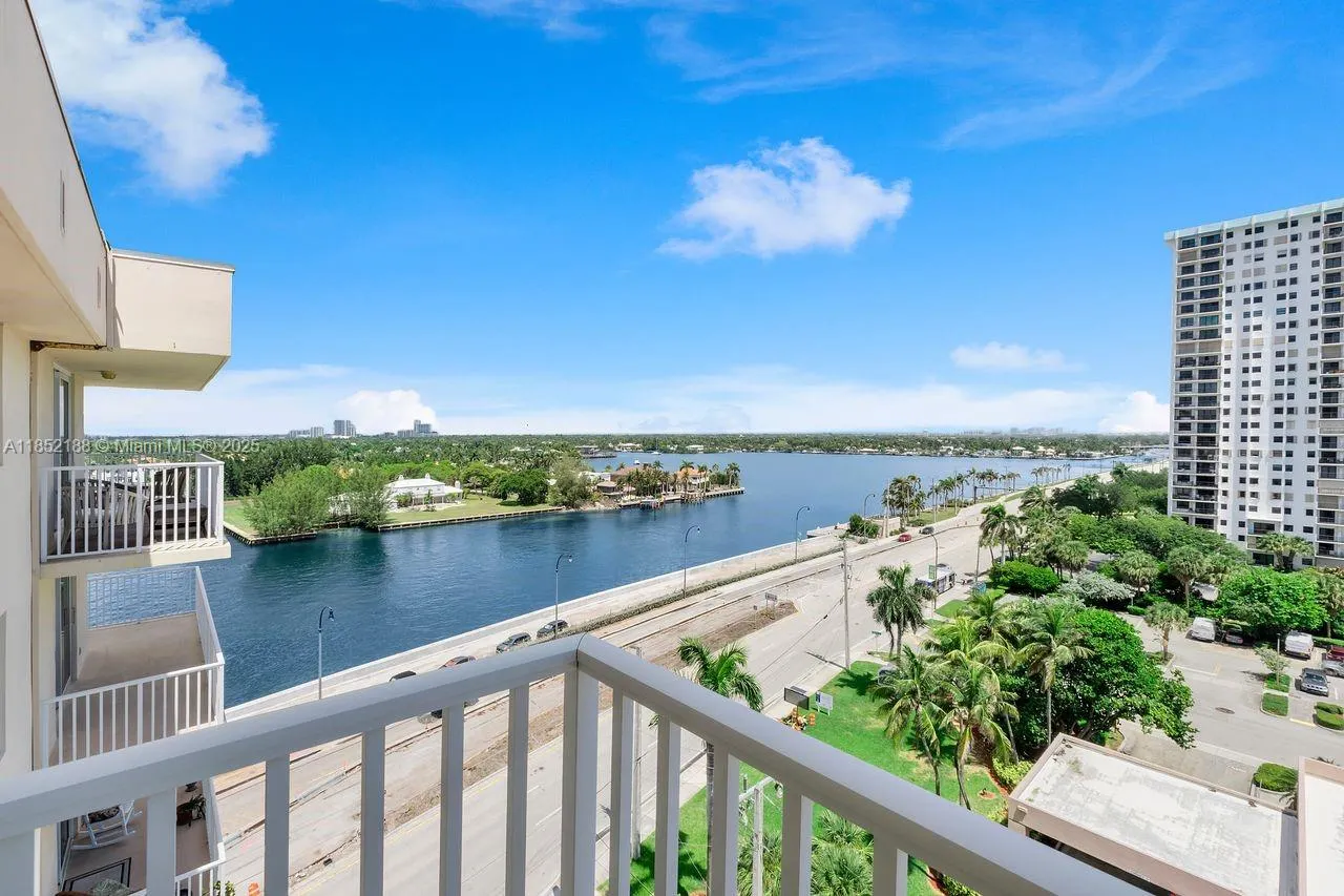 1401 S Ocean Dr, #PH2