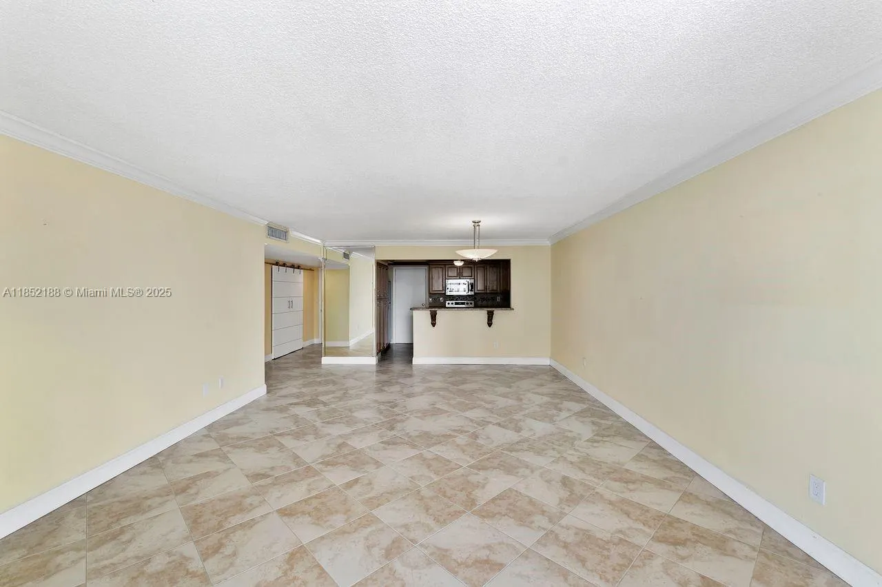 1401 S Ocean Dr, #PH2
