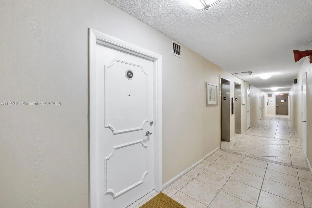 1401 S Ocean Dr, #PH2