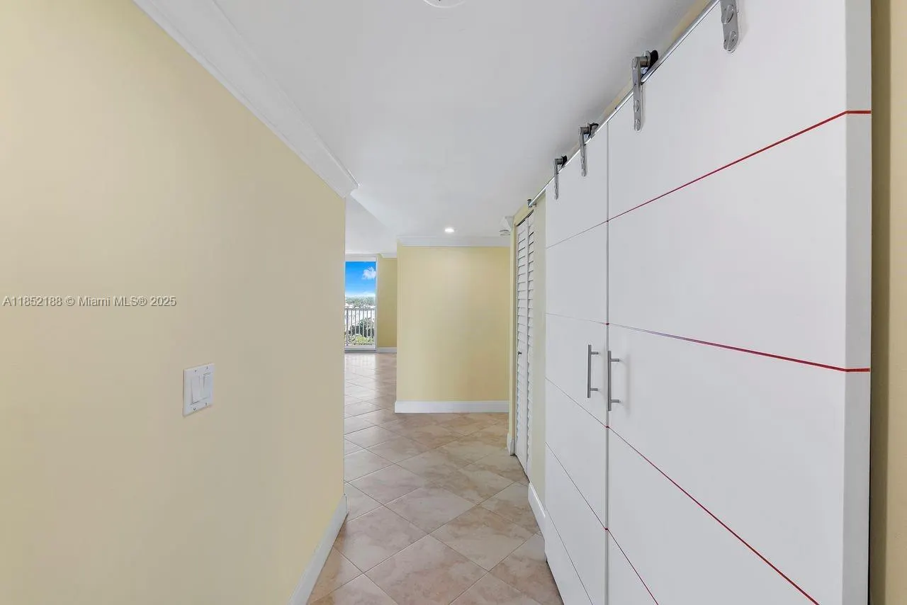 1401 S Ocean Dr, #PH2