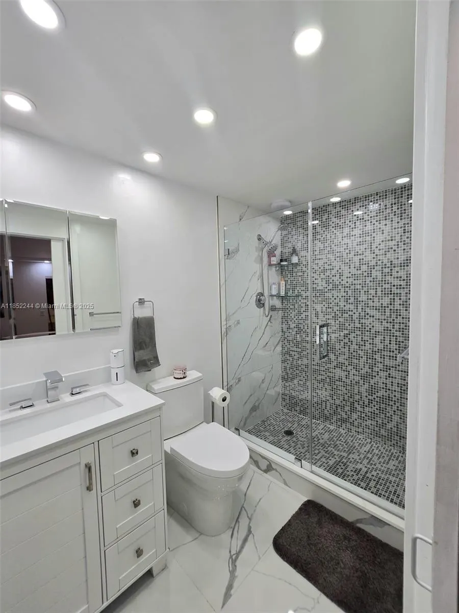 1401 SW 135th Ter, #213H
