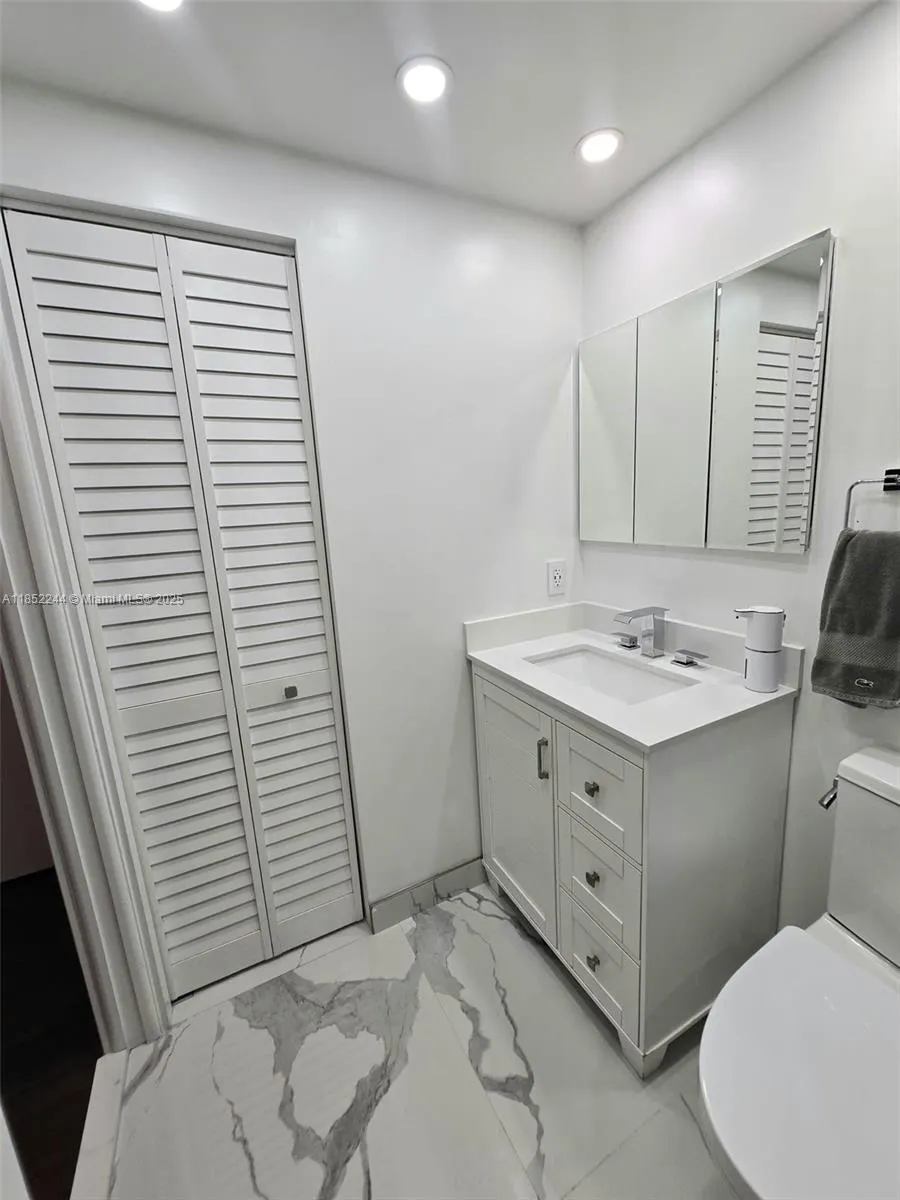 1401 SW 135th Ter, #213H