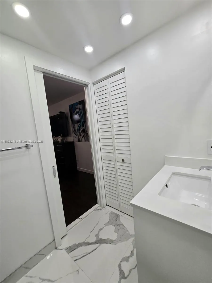 1401 SW 135th Ter, #213H