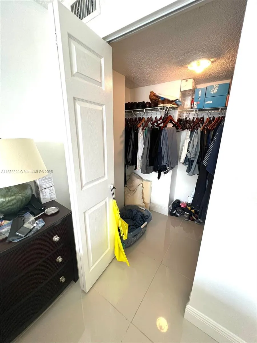 2780 NE 183rd St, #1110
