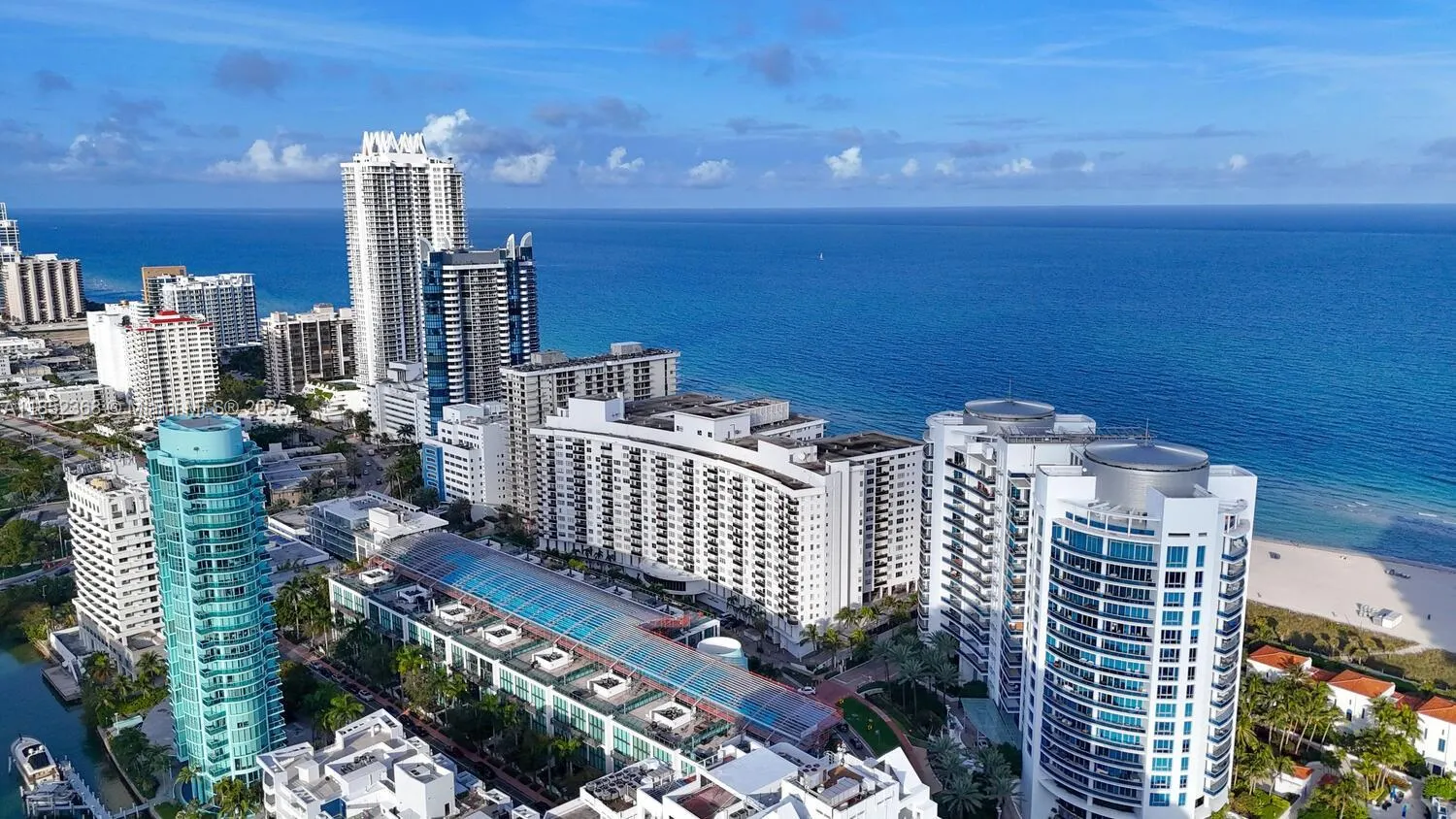 6039 Collins Ave, #311