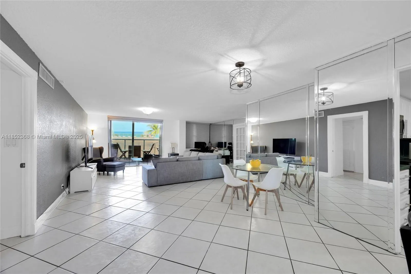 6039 Collins Ave, #311