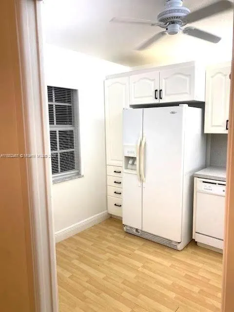 575 Oaks Ln, #701