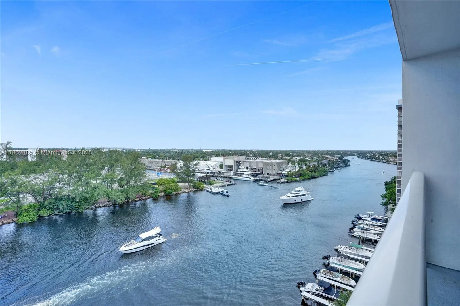 1401 N Riverside Dr, #1005