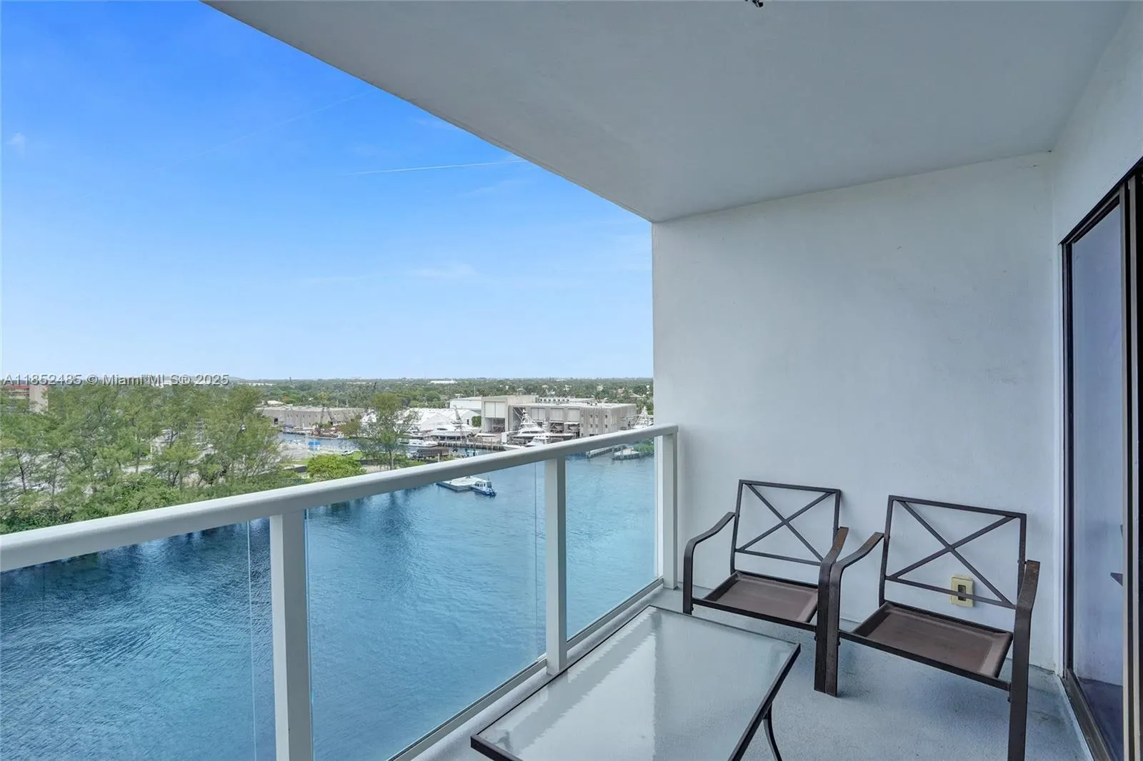 1401 N Riverside Dr, #1005