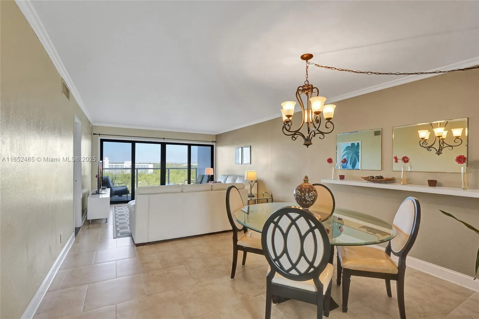 1401 N Riverside Dr, #1005