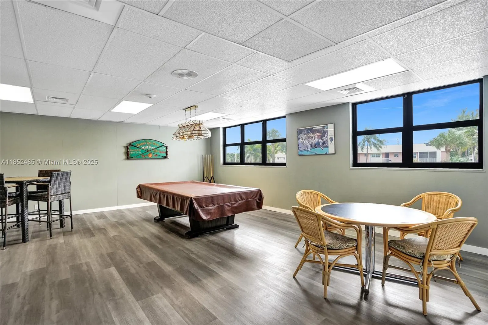 1401 N Riverside Dr, #1005