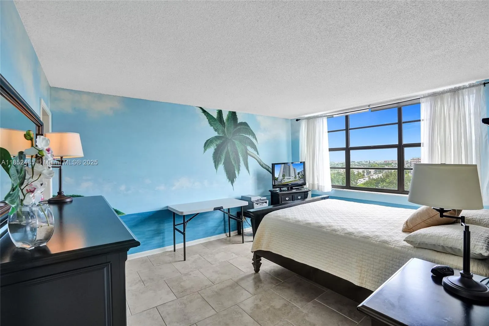 1401 N Riverside Dr, #1005