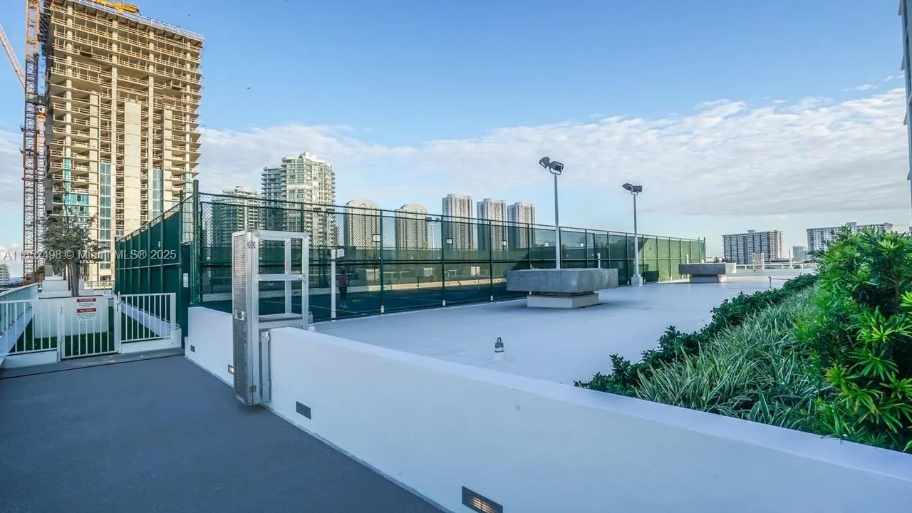 400 Sunny Isles Blvd, #1616
