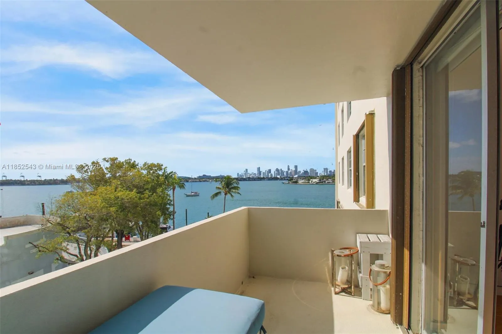 5 Island Ave, #4E