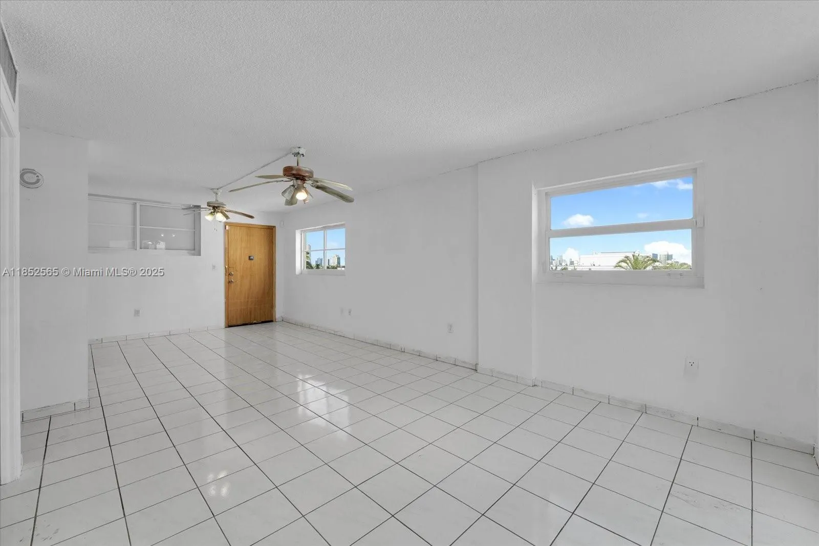 1750 James Ave, #7L