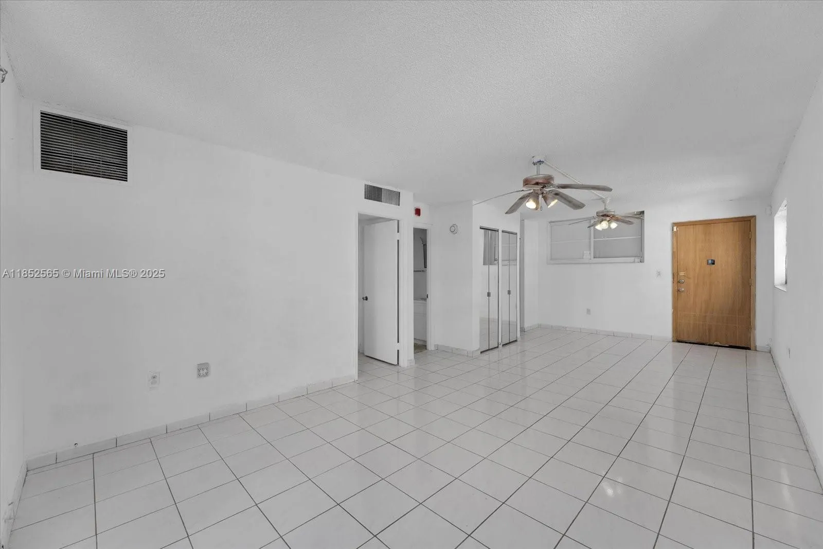 1750 James Ave, #7L