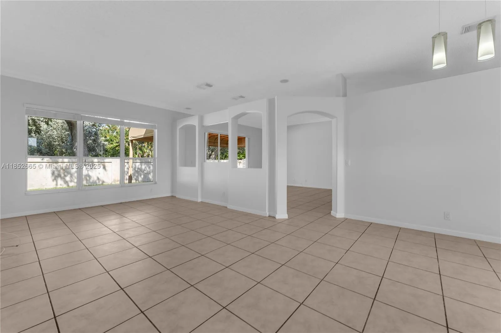 5355 SW 34th Way