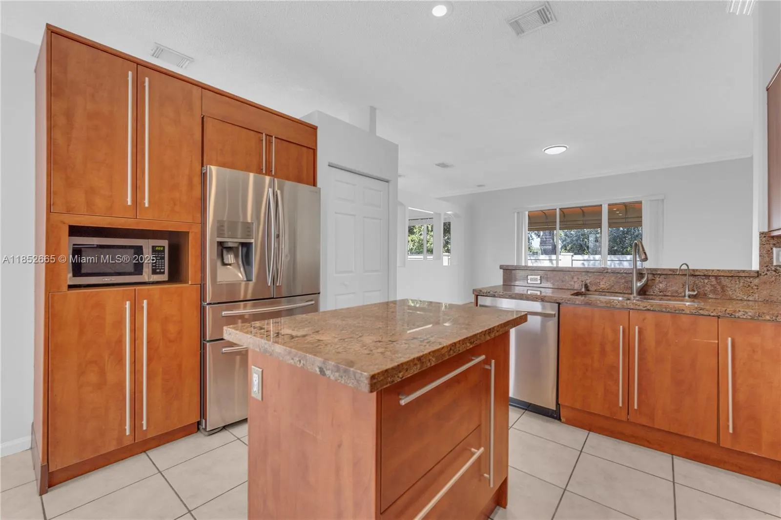 5355 SW 34th Way