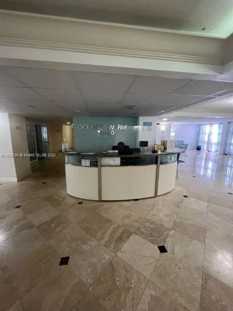 1000 Parkview Dr, #523