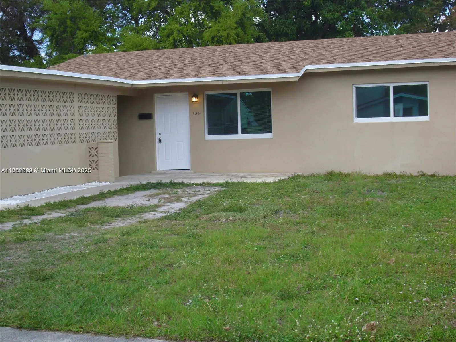 238 SW 6th St