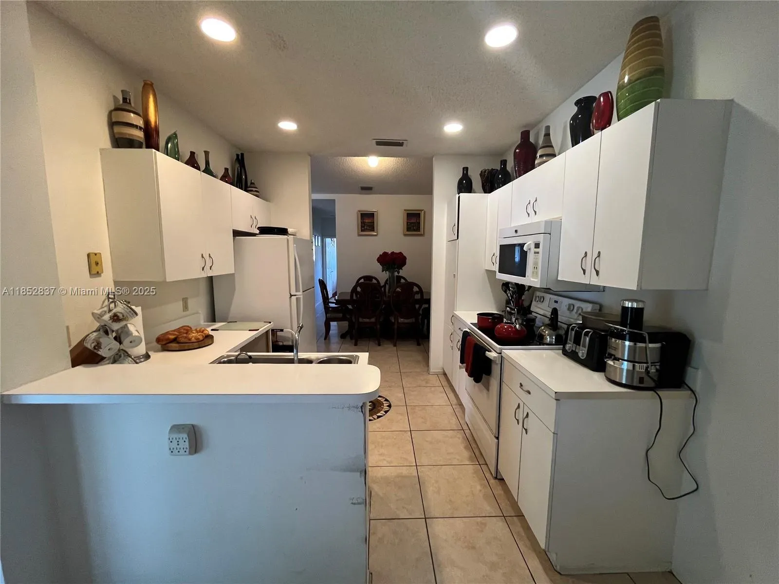 16312 Malibu Dr