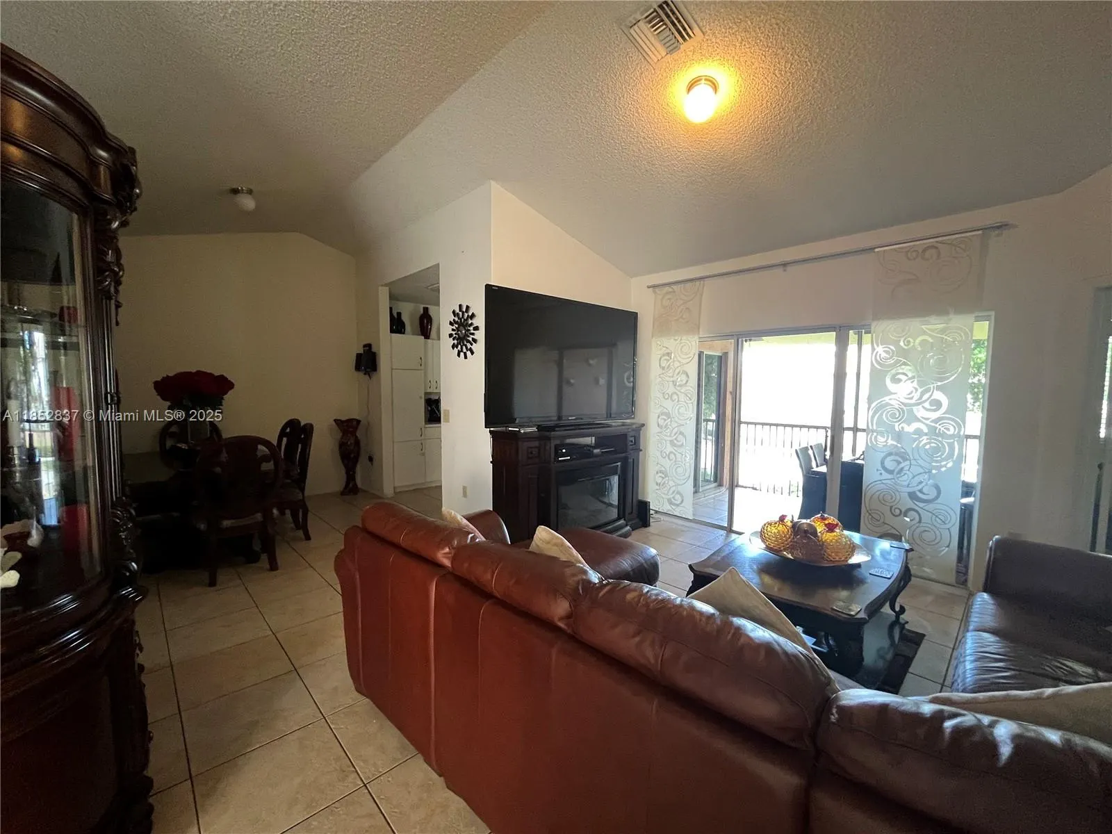 16312 Malibu Dr