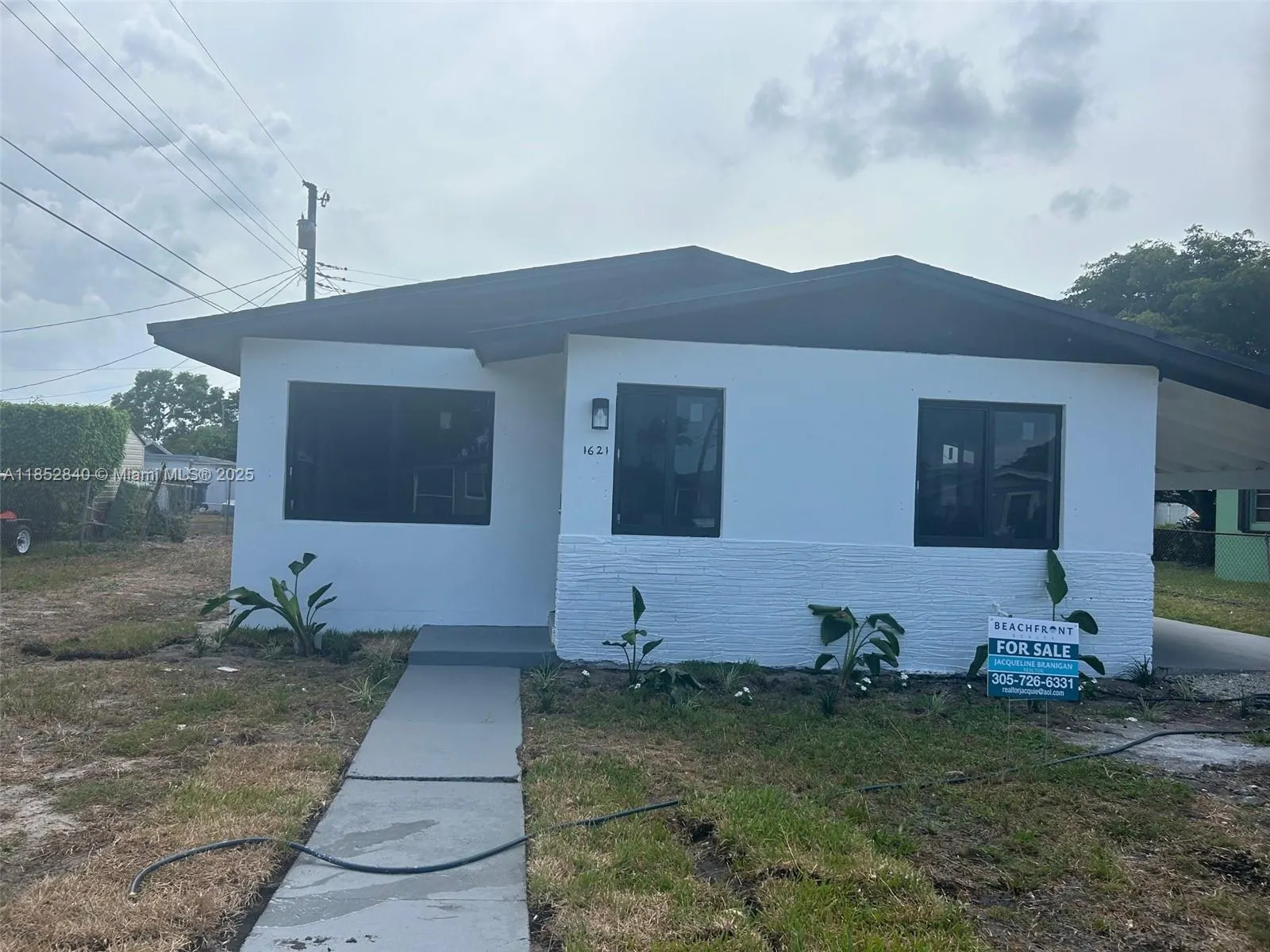 1621 NW 27th Ter