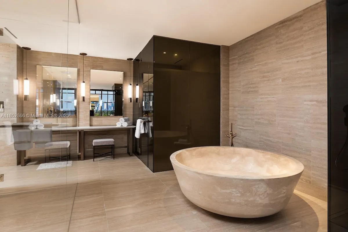8955 Collins Ave, #402