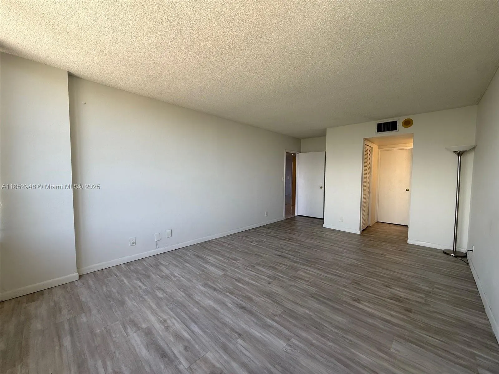 500 Three Islands Blvd, #715