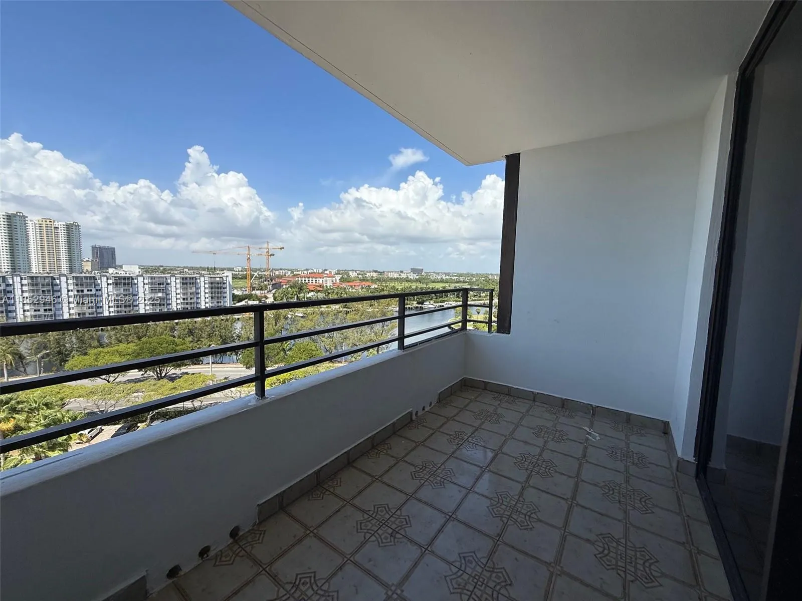 500 Three Islands Blvd, #715