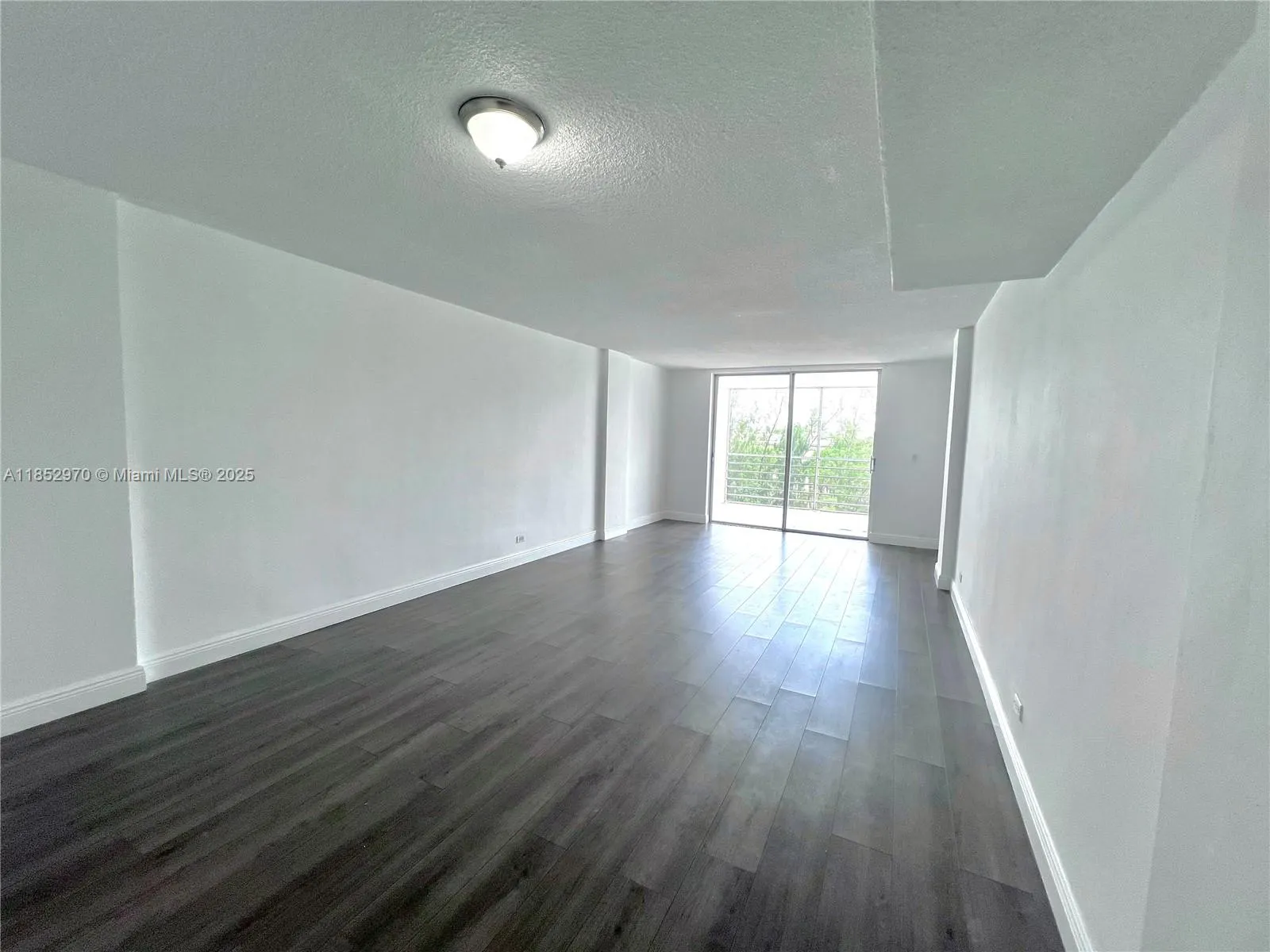3660 NE 166th St, #409