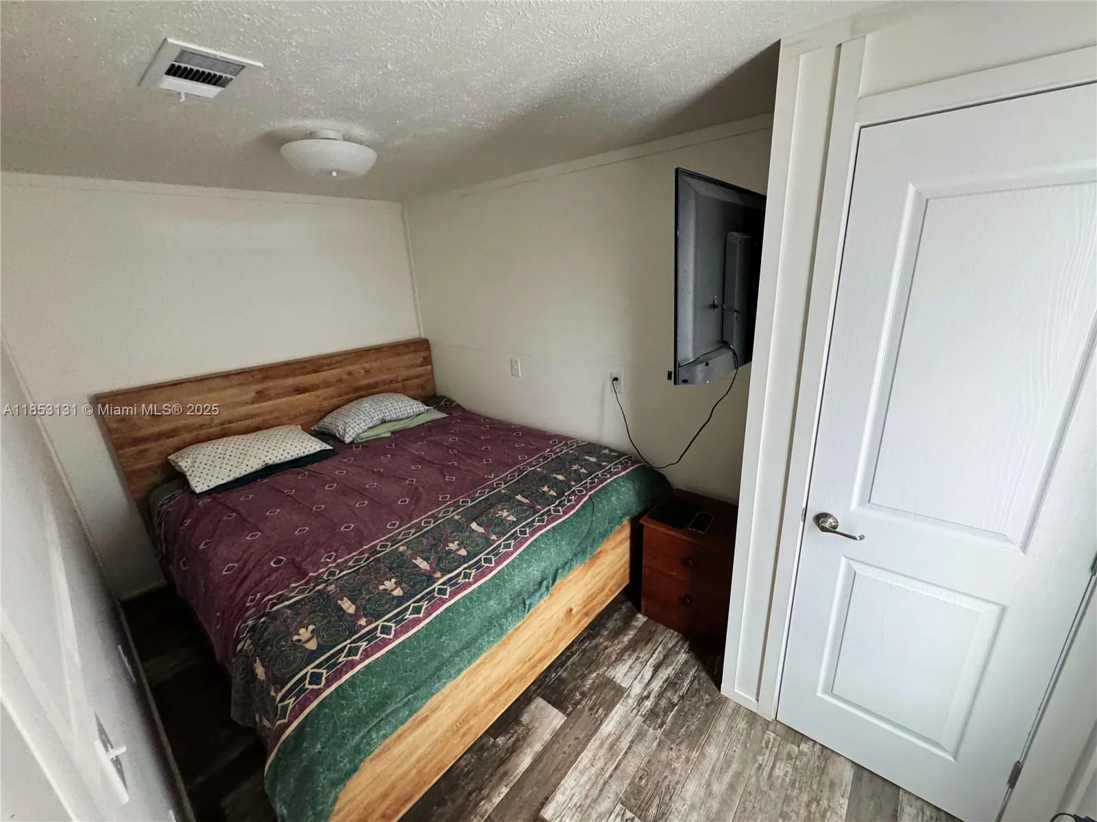 1321 BLUFF HAMMOCK RD