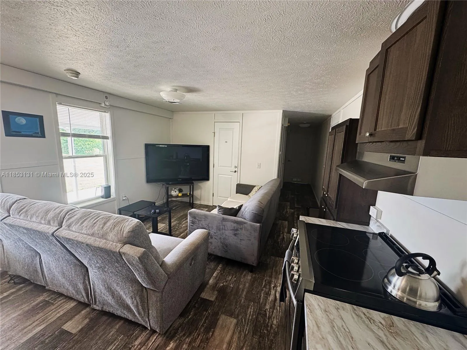 1321 BLUFF HAMMOCK RD