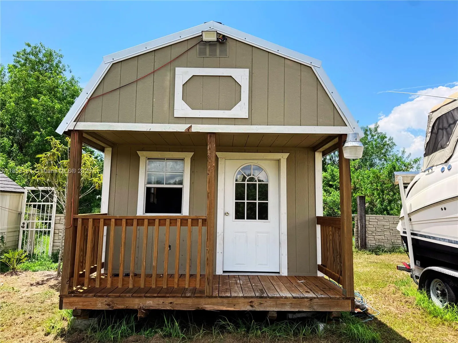 1321 BLUFF HAMMOCK RD