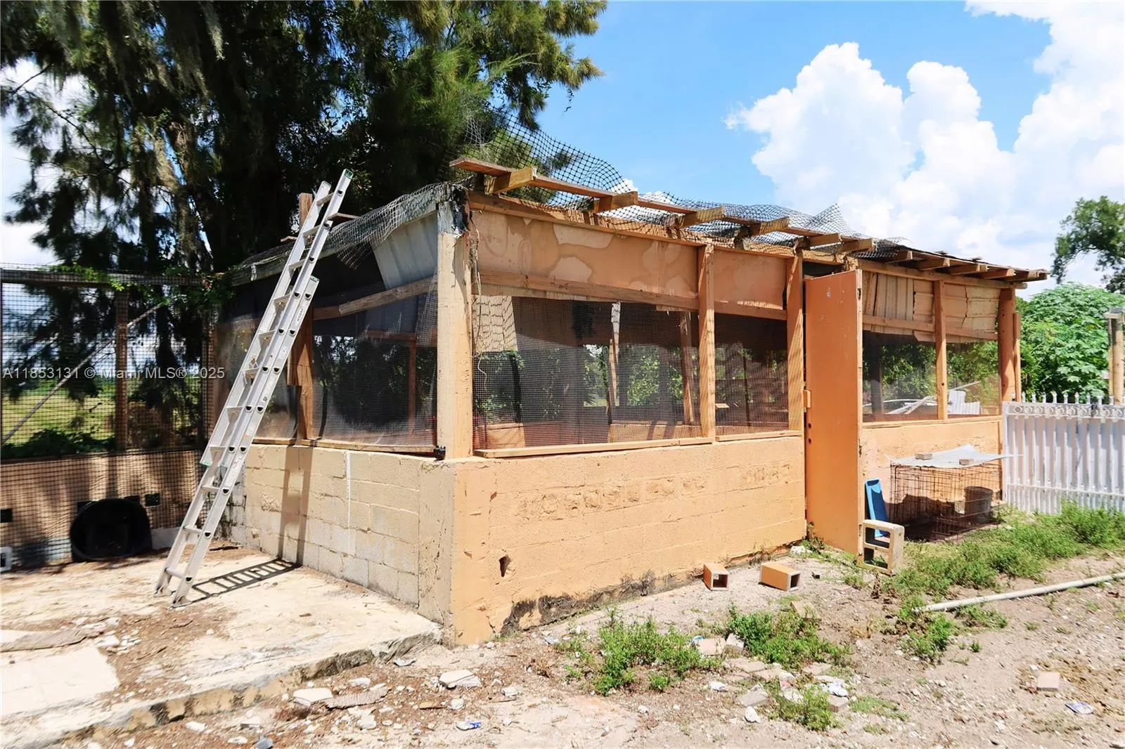 1321 BLUFF HAMMOCK RD