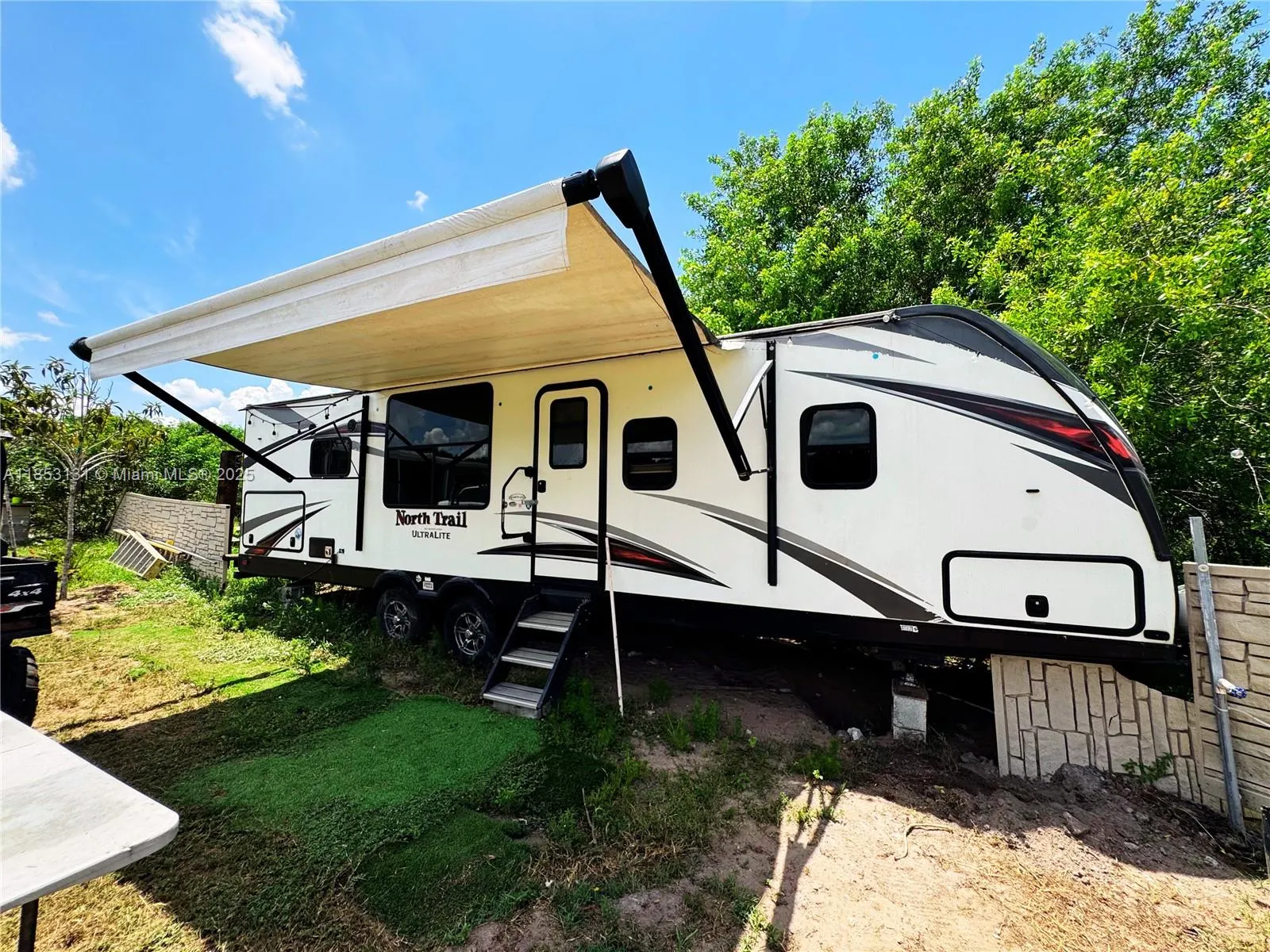 1321 BLUFF HAMMOCK RD