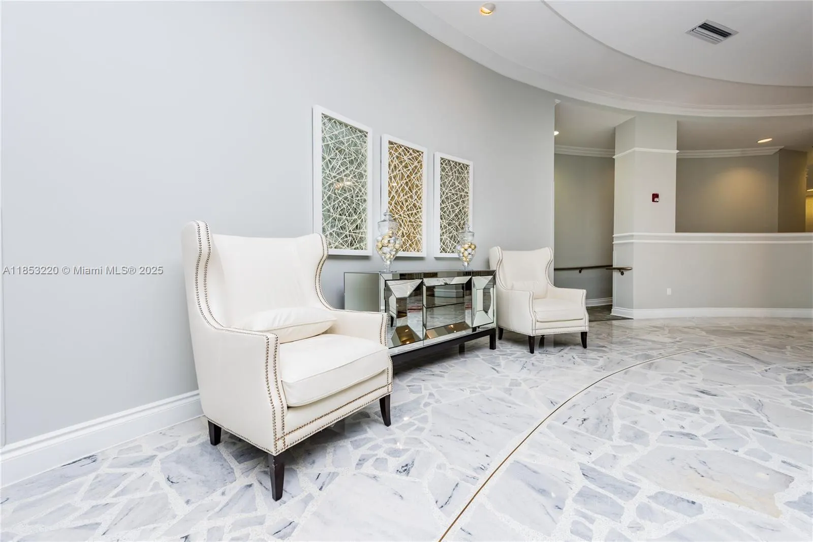 2501 S Ocean Dr, #636