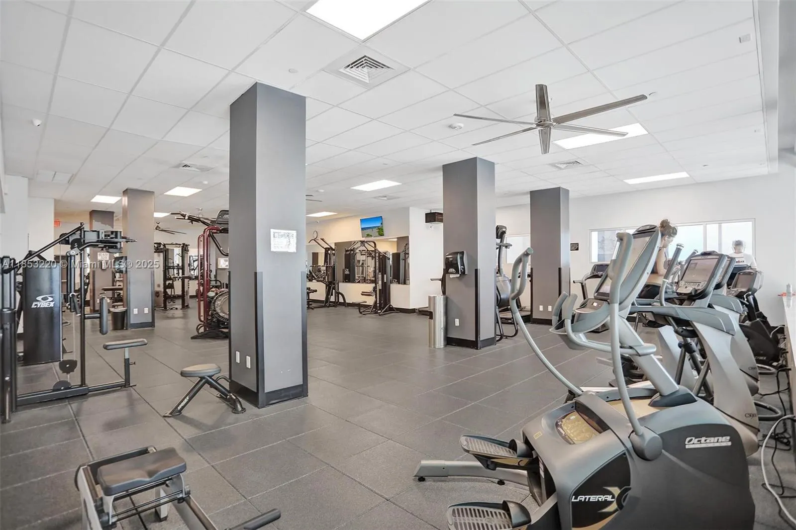 2501 S Ocean Dr, #636