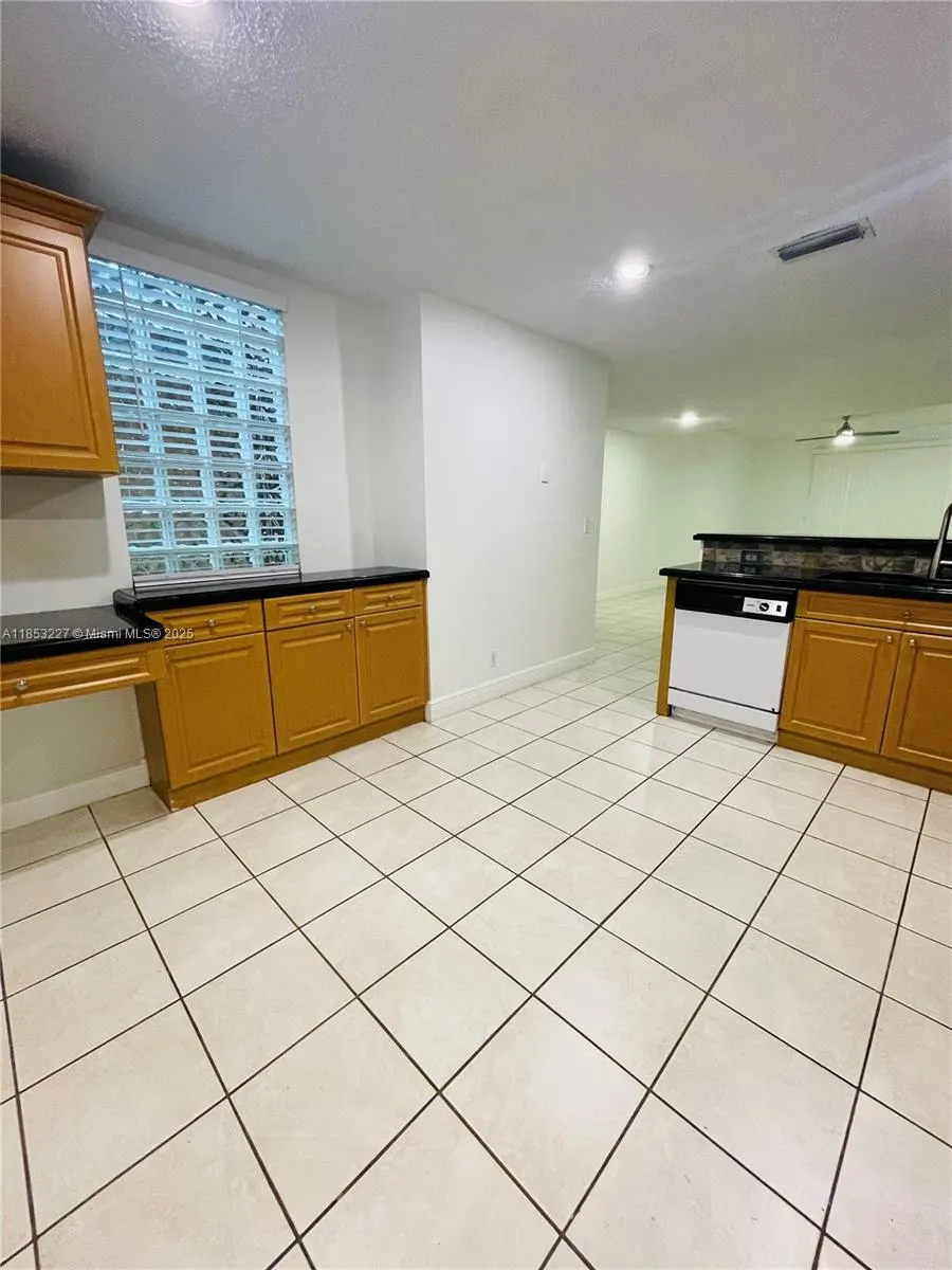 1503 Veracruz Ln, #5-14