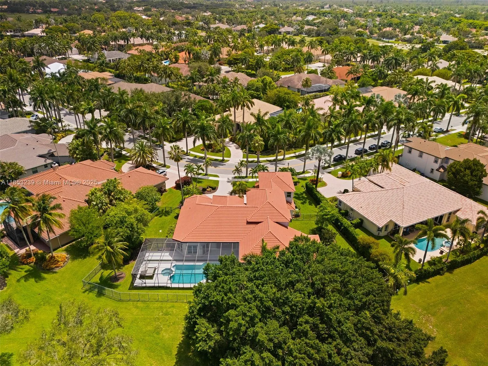 2438 Poinciana Ct