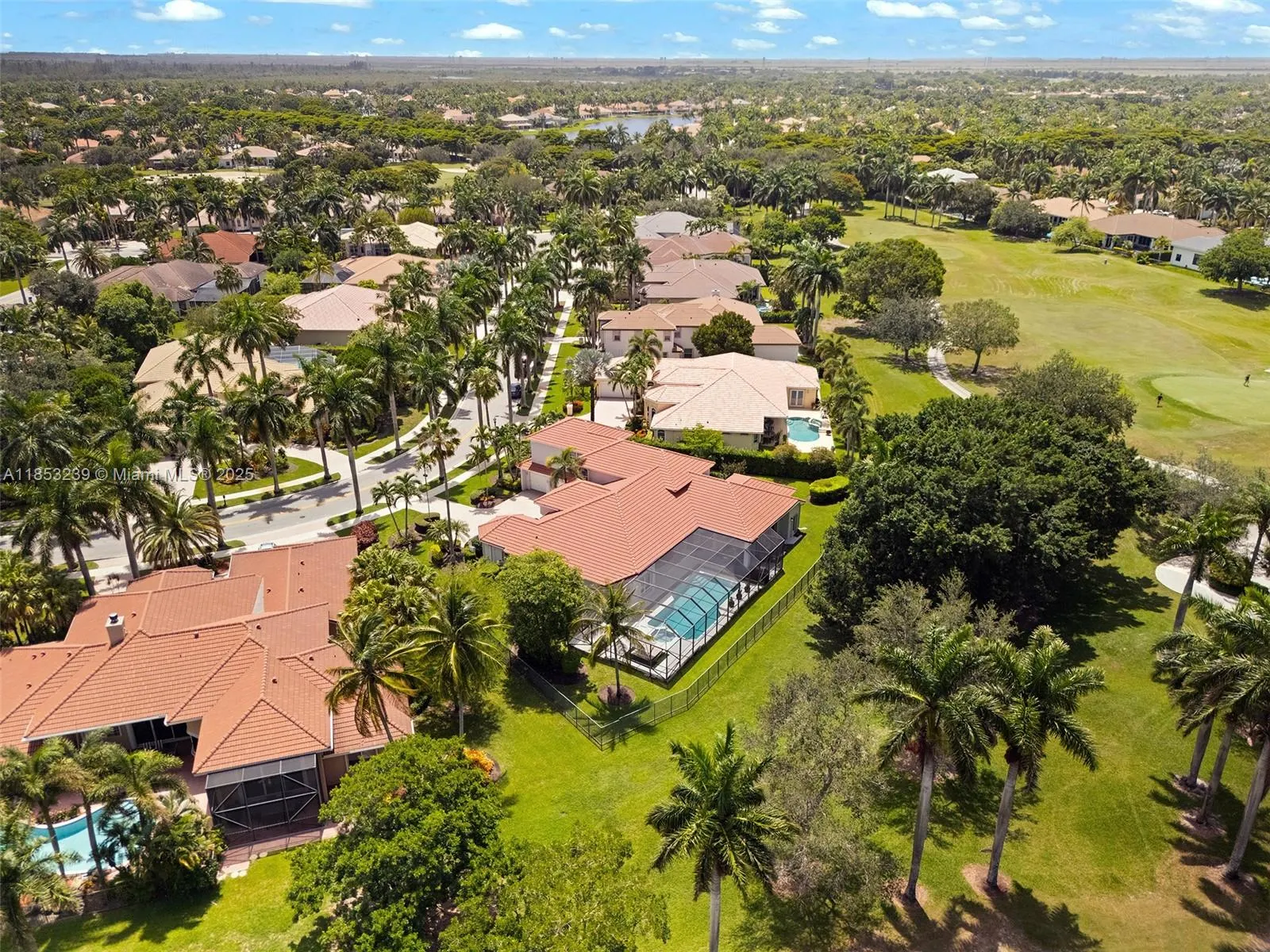 2438 Poinciana Ct