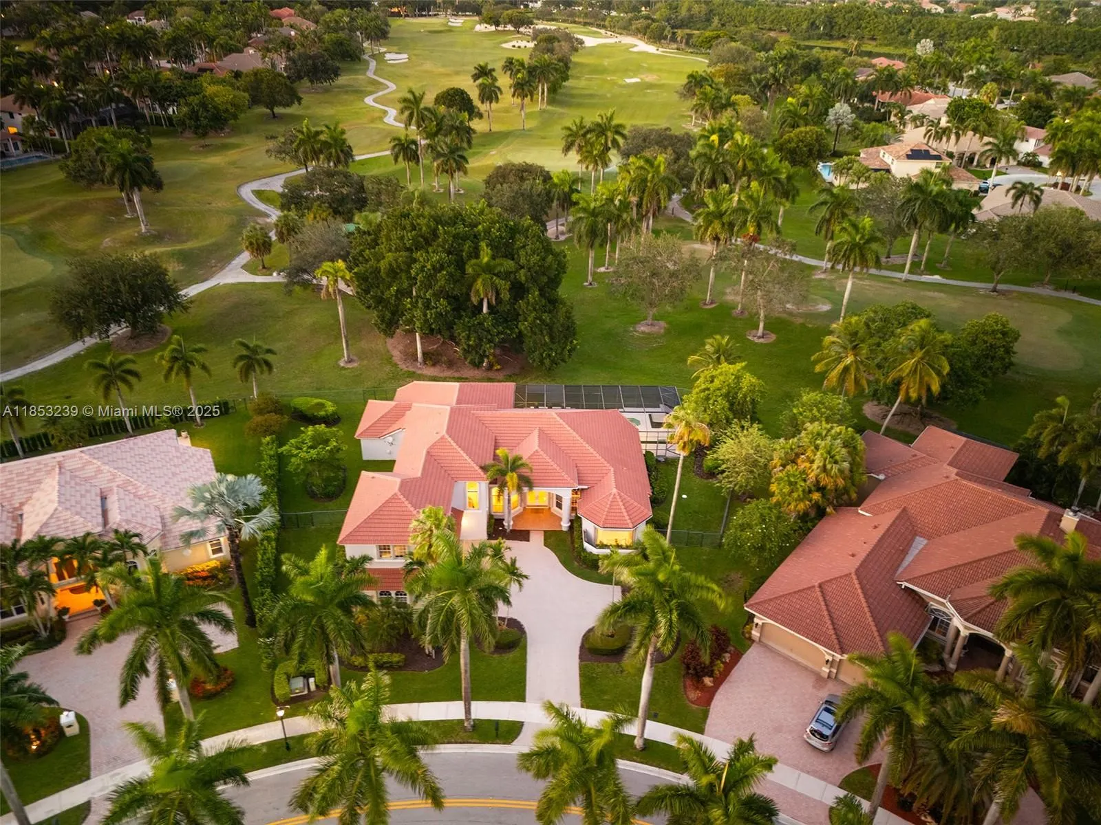 2438 Poinciana Ct