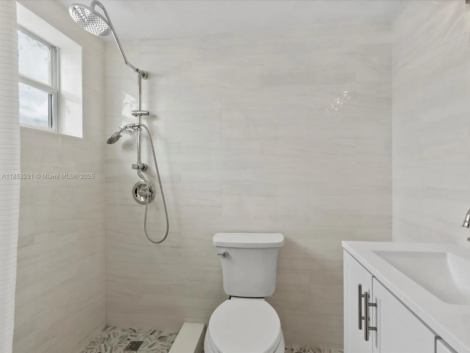 200 NE 12th Ave, #7C