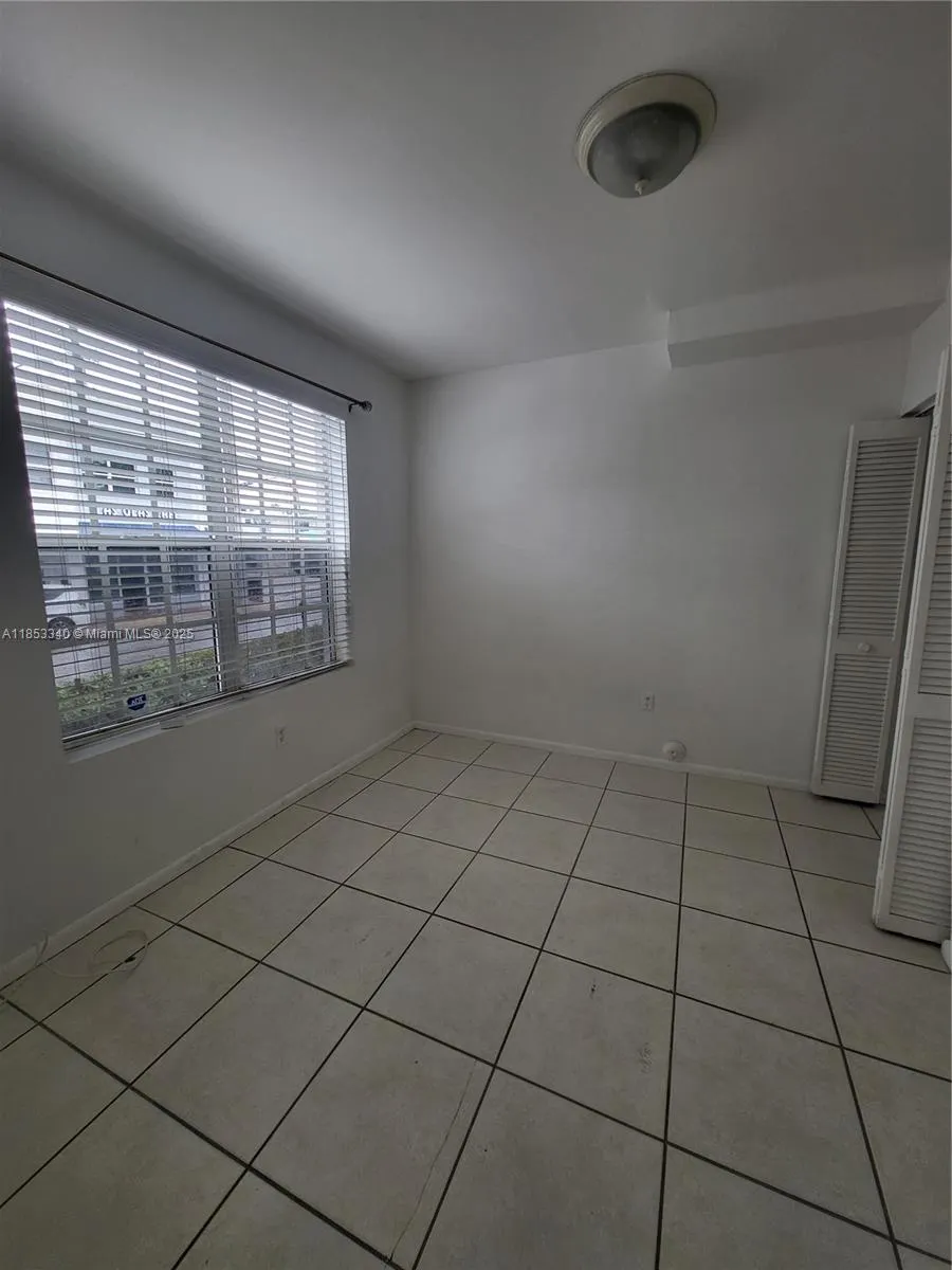 605 Euclid Ave, #106