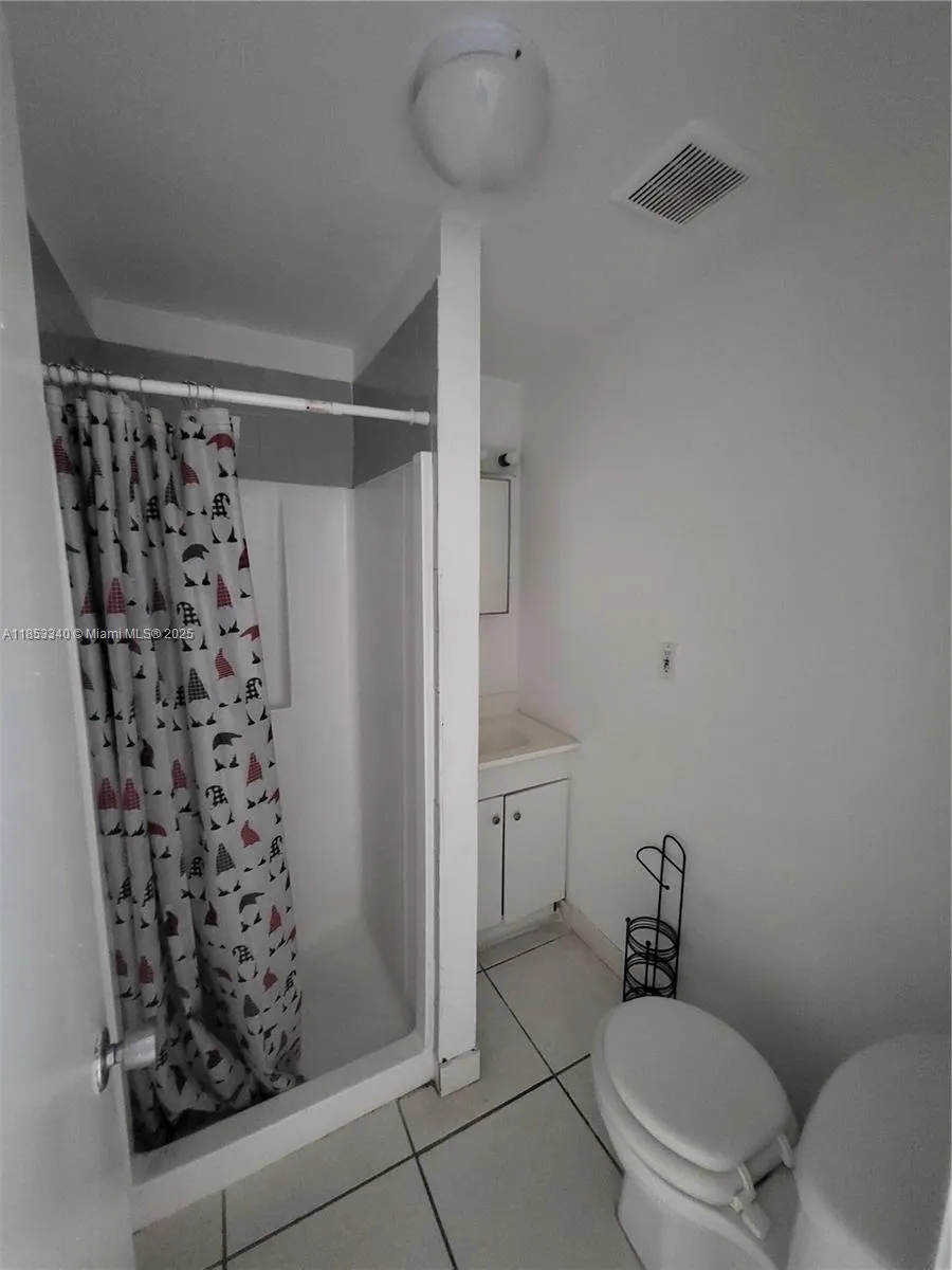 605 Euclid Ave, #106