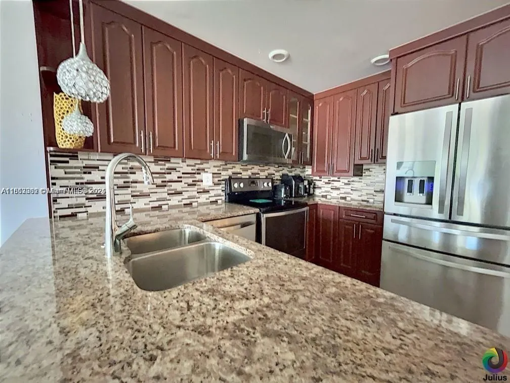 7100 NW 17th St, #210